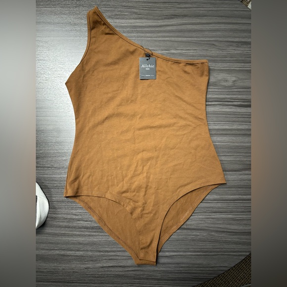 Tops - One shoulder bodysuit